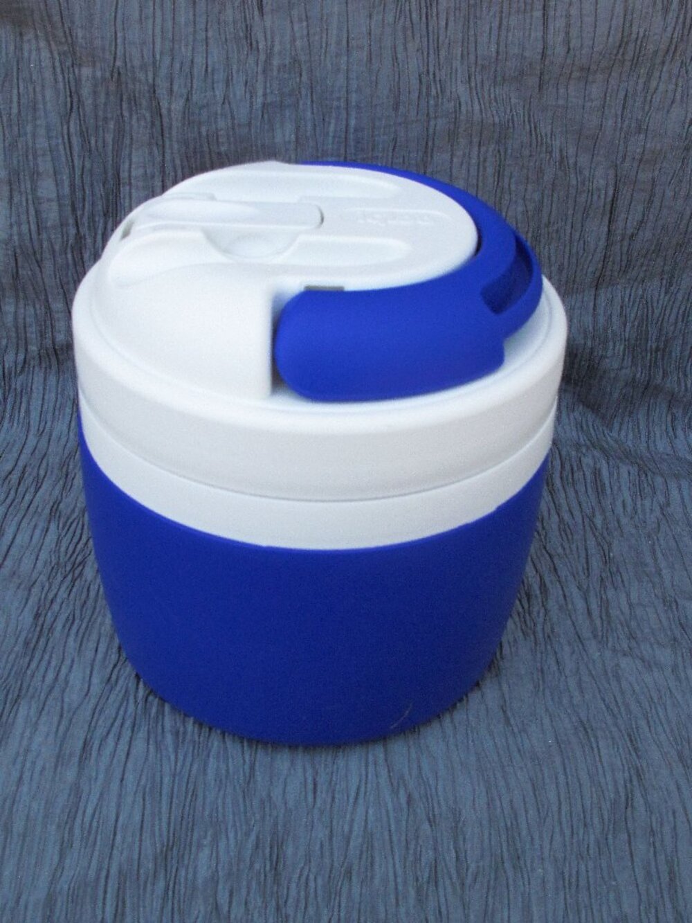 Vtg IGLOO Elite 1/2 gal Water Cooler Dog K9 Training Drinking Blue & White USA